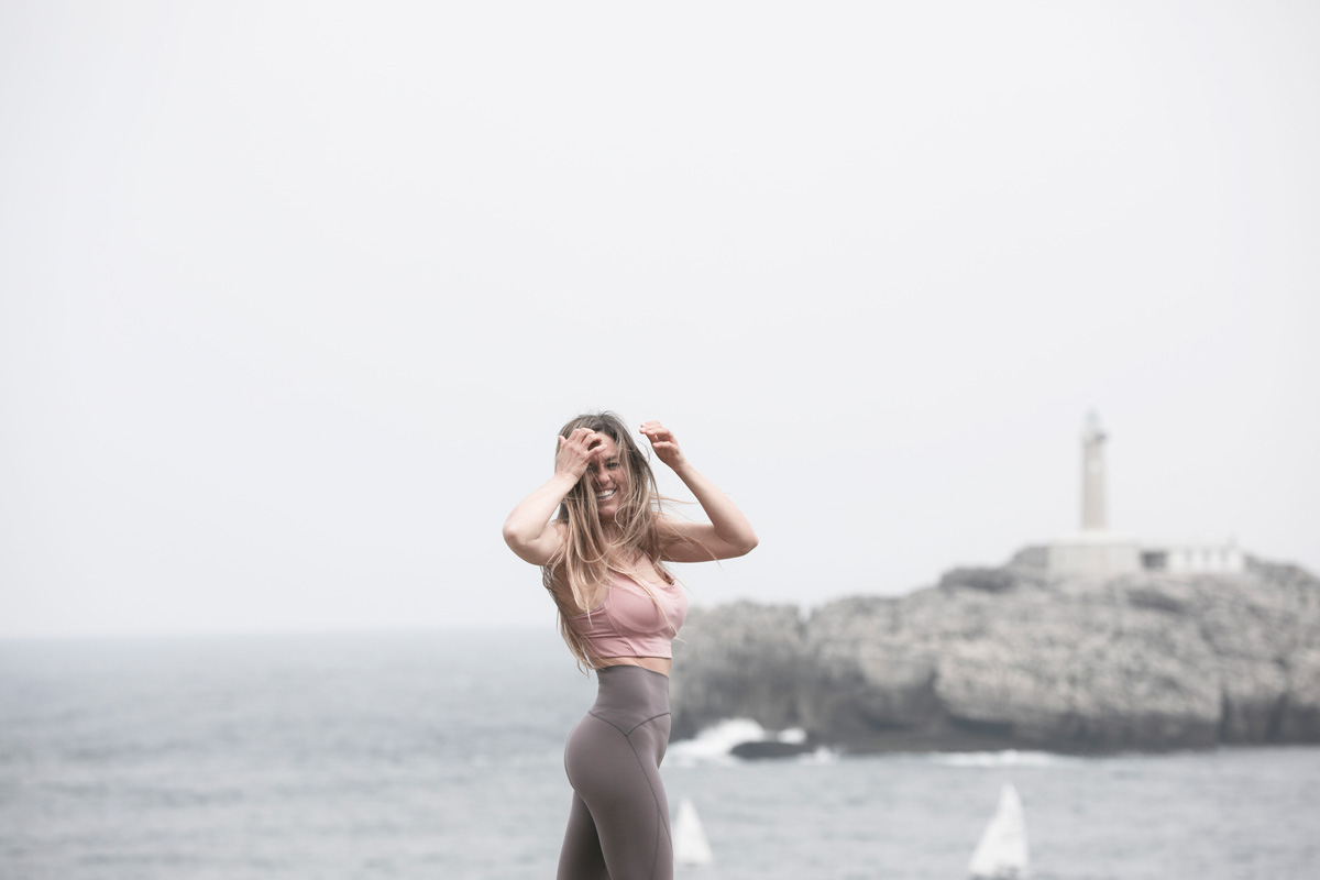 ANAHATA YOGA, profesora de yoga en Santander