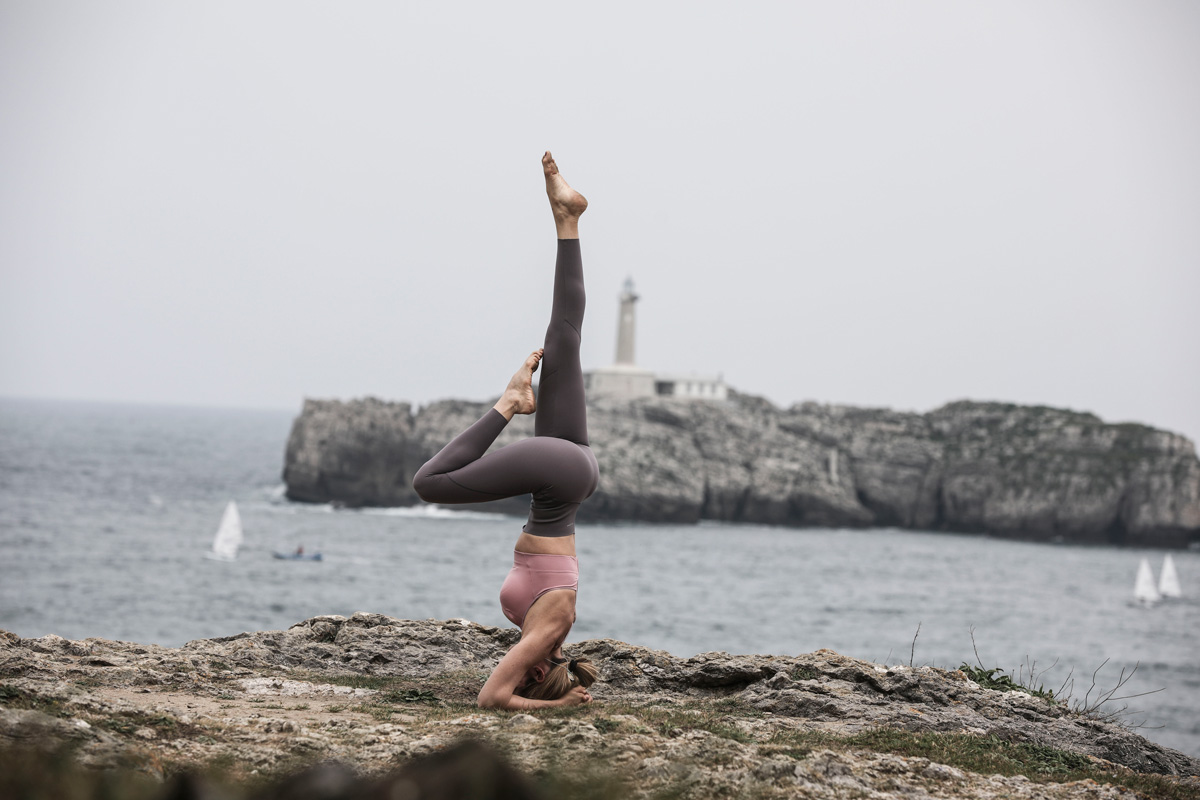 Ana Nemesio, clases de yoga en Santander